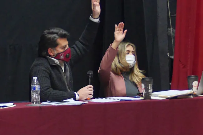 Tratan de rescatar “Centauro de la Frontera”