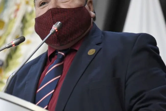 Apoya legislador a adultos mayores