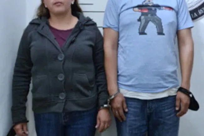 Detienen a dos con diez mil pastillas