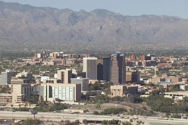 Inicia toque de queda en Tucson