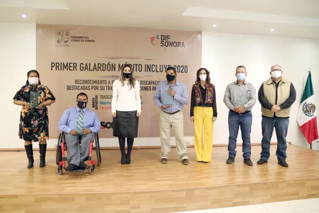 Entregan Galardón Mérito Incluye 2020