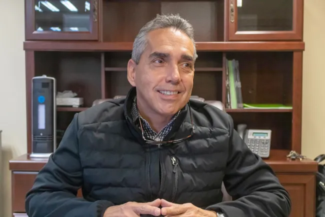 Reciben trabajadores del Ayuntamiento aguinaldo