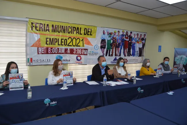 Ofrecen Empresas mas de Mil Vacantes en Feria  del Empleo