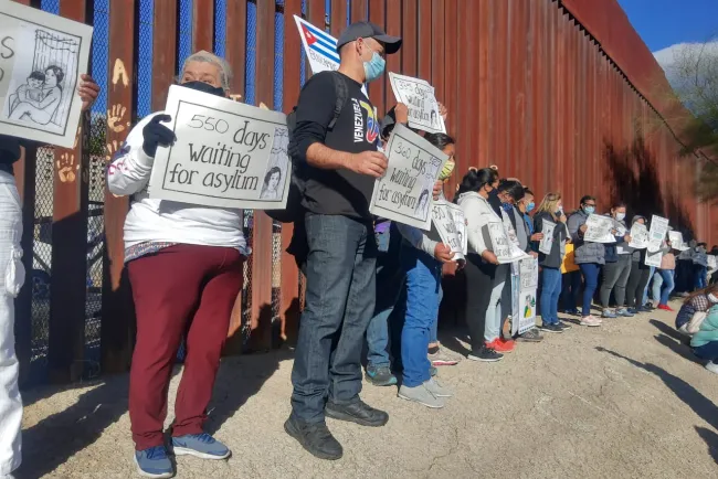 Protestan con una marcha