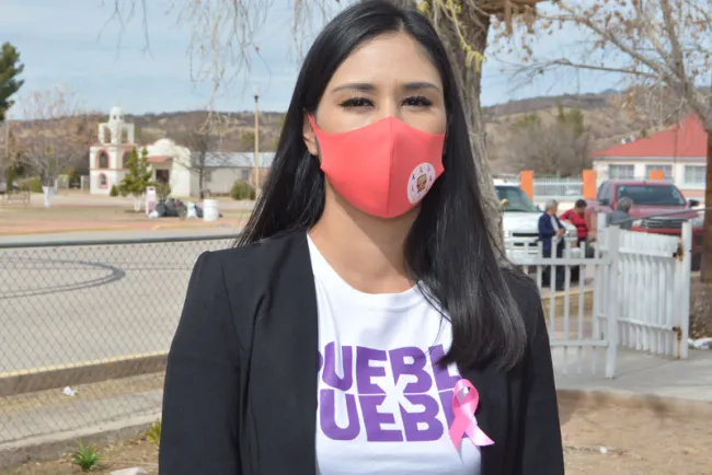 Imparte maestra asesoría  escolar como labor social