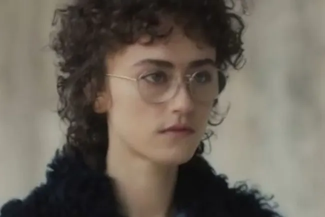 La hijastra de Kamala Harris desfila en la Semana de la Moda de NY