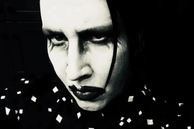 Policía de Los Ángeles investiga a Marilyn Manson por casos de abuso
