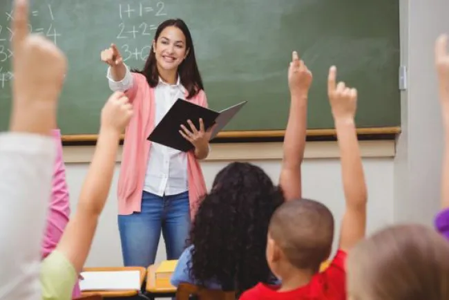 Avala Aepaf regreso a las aulas, hasta que haya semáforo verde