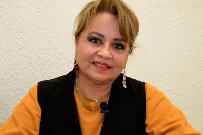 Destaca regidora logros de la mujer