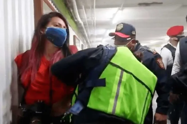 Denuncia CNDH agresión policiaca a mujeres periodistas