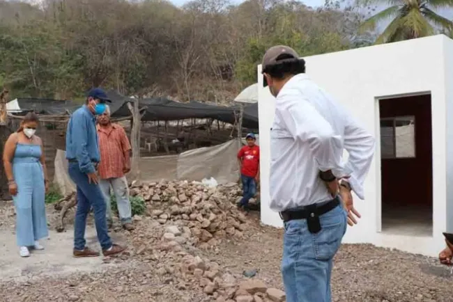 Denuncia Bienestar a falsos gestores del FAIS