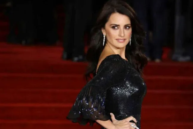 Almodóvar regresa al universo femenino con Penélope Cruz