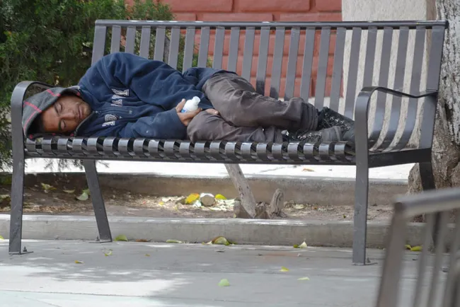 Piden regresar dignidad a indigentes