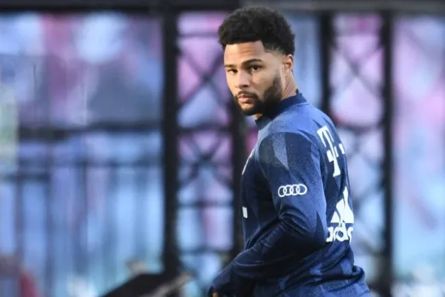 Gnabry, baja por covid-19 en el Bayern