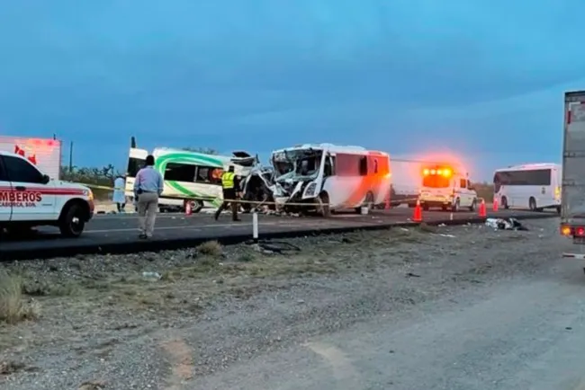Fatal accidente entre Caborca y Sonoyta; 16 muertos y 14 heridos