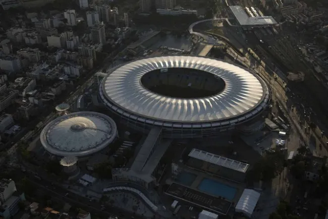 Se enfadan y el Maracaná no se llamará Pelé