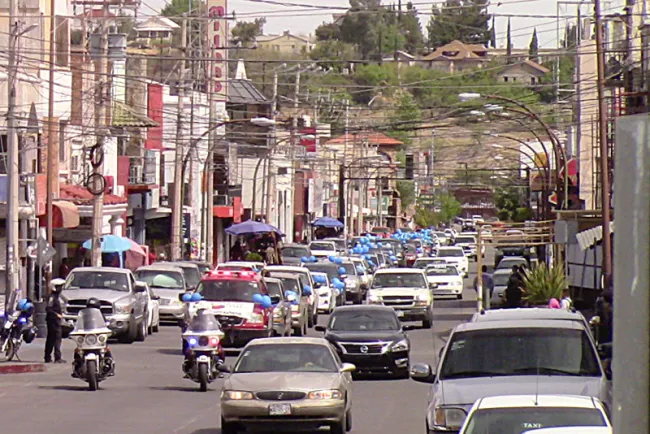Participa en caravana Venciendo al Autismo