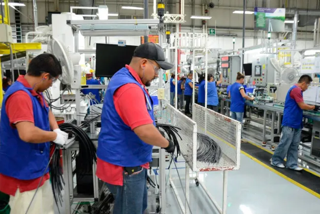 Recupera Industria empleos perdidos