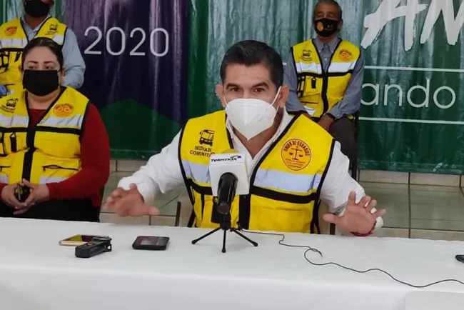 Lamenta UU no avance Ley de los Derechos de Usuarios