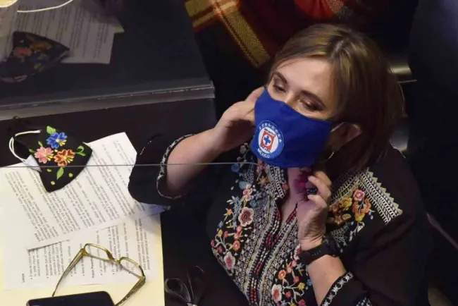 Xóchitl Gálvez salta del PAN al PRD; estrategia contra Morena