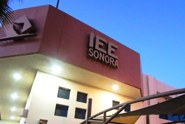 Analiza IEE fallas técnicas en transmisión del debate