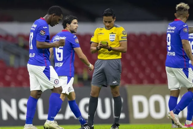 ‘Este triunfo va para ti’, de Cruz Azul a fan que murió en el Metro
