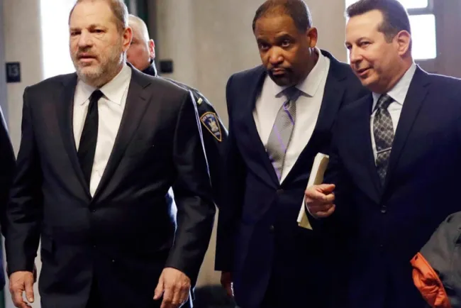Harvey Weinstein demanda a su exabogado por un millón de dólares