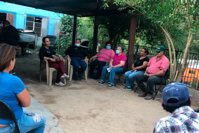 Escuchan propuestas de Lupita Gracia