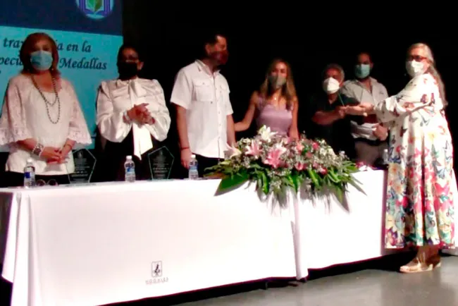 Reconocen labor de docentes