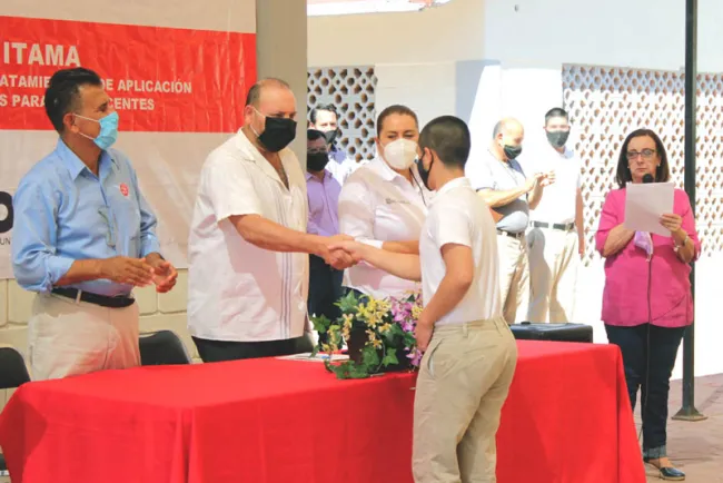 Es educación factor importante en la reinserción social: Itama