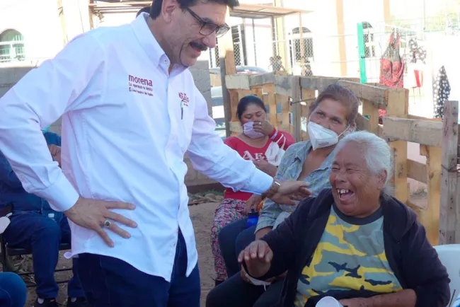 Otorgará Juan Gim créditos a madres emprendedoras