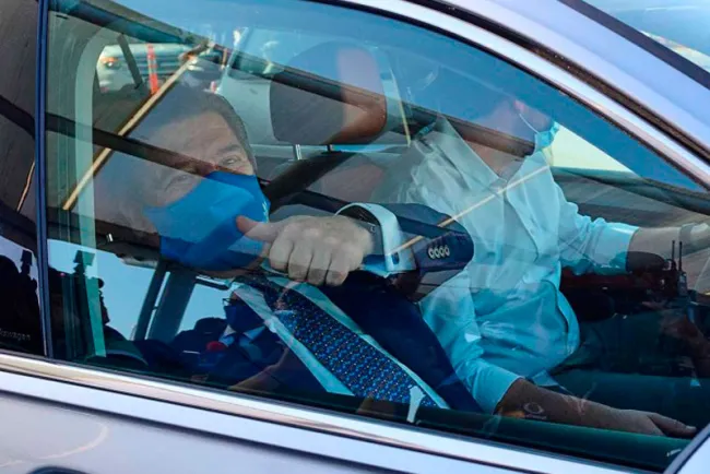 Ajetreada llegada de Miguel Herrera a Monterrey