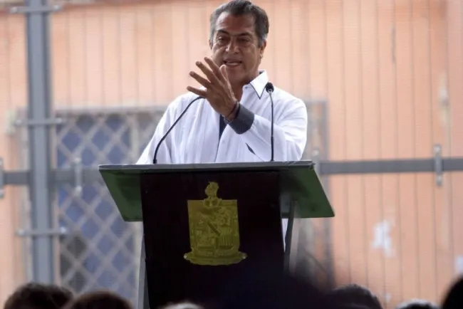 Prepas y universidades en NL regresan a clases el 31 de mayo