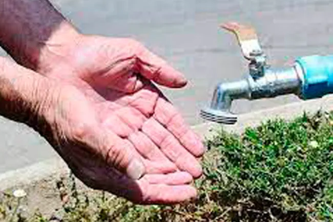 Afecta falta de agua usuarios