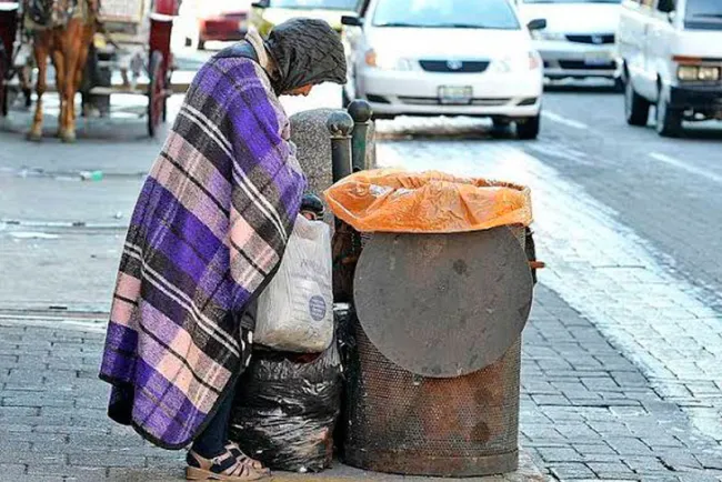 Pide retiro de indigentes en el centro