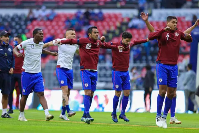 Aficionados se quejan de los boletos para el Cruz Azul-Santos