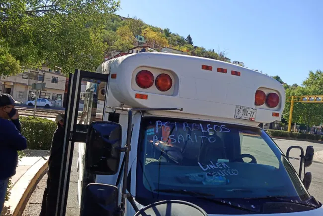 Auxiliarán económicamente ruta de combis de la Rosarito