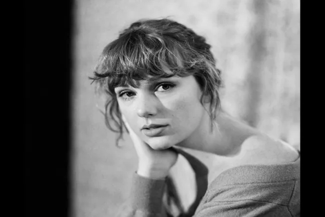 Compositor de Taylor Swift vende canciones a Hipgnosis