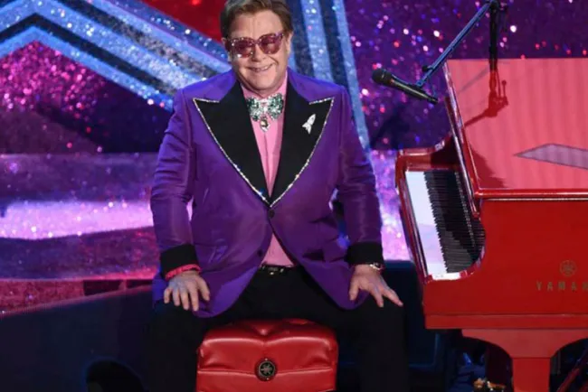 Elton John tacha el Brexit de catástrofe para los cantantes emergentes