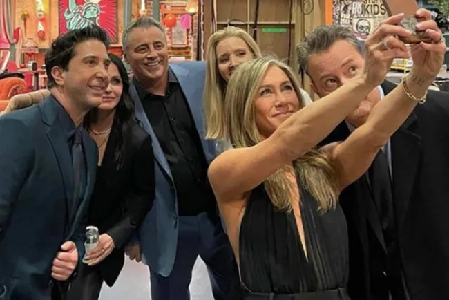 Programas como 'Friends' podrían tener problemas en Hungría por ley antiLGBT