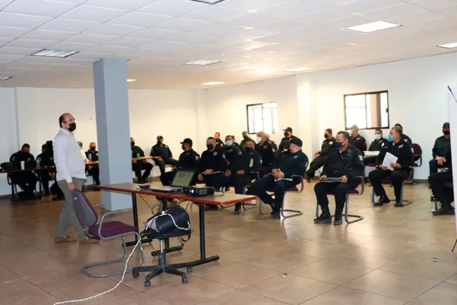 Continúa capacitación para policía municipal