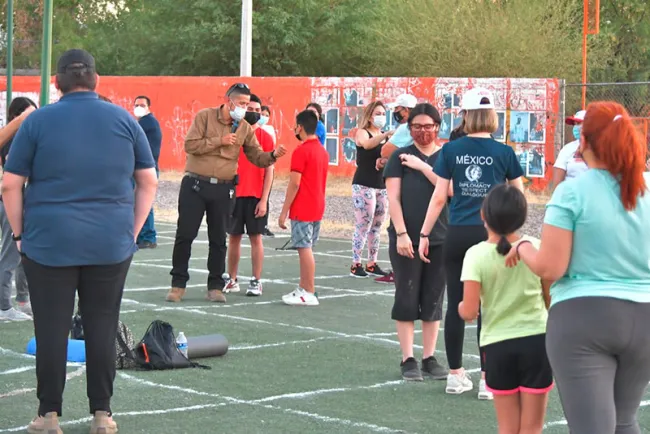 Imparten curso de Defensa Personal