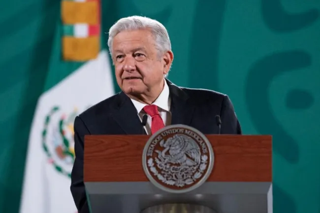 Tras reunión con Durazo, López Obrador dice que recibirá a los gobernadores electos