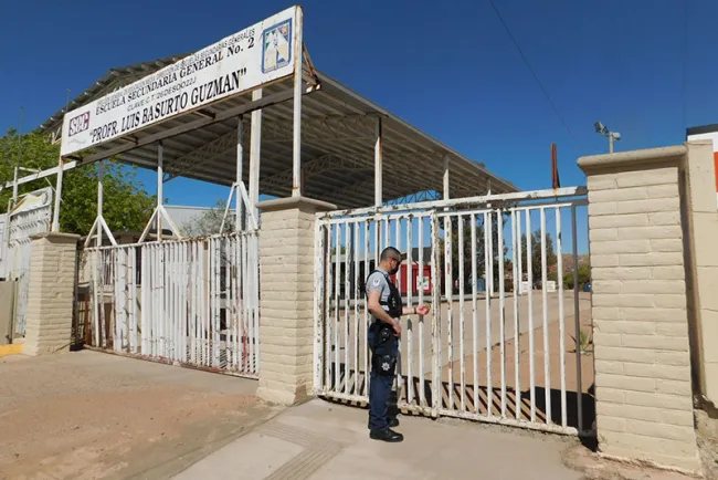 Analizan estrategias para cuidar planteles escolares