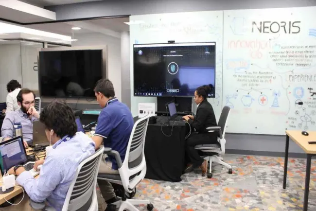 Premian solución de automatización inteligente de procesos de NEORIS