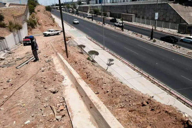Lleva 70% de avance obra de pavimentación