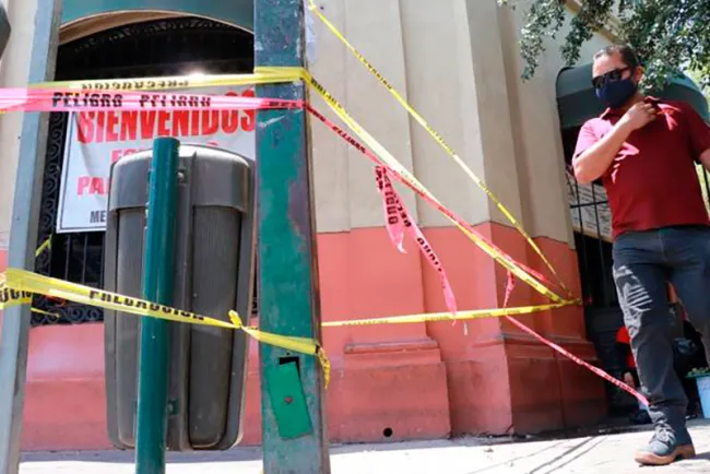 UPC revisa daños por caída de cornisa en el Mercado