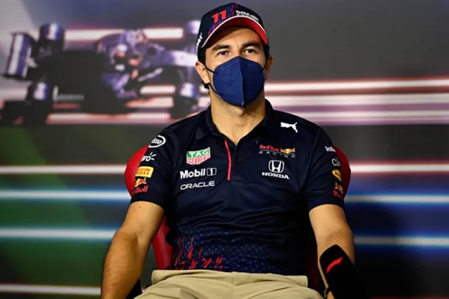 Verstappen elogia a ‘Checo’: ‘ha sido genial’