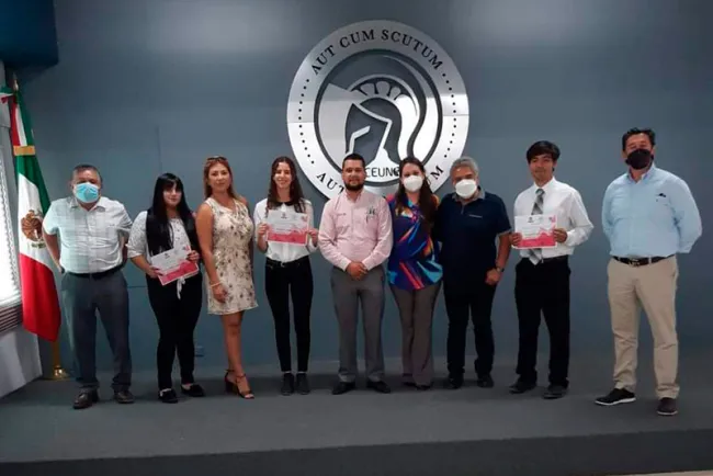 Realizan estudiantes estudio para prevenir delitos intrafamiliares