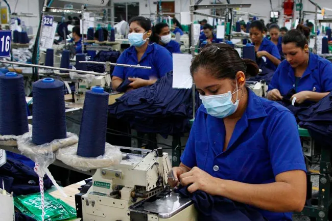 Vacunados 95% de empleados: Index